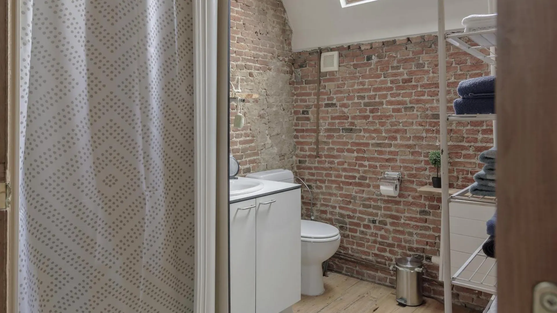 Re-Claimed Loft Apartment Antwerp